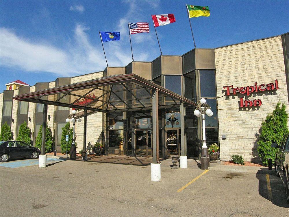 Tropical Inn - North Battleford Buitenkant foto