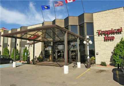 Tropical Inn - North Battleford Buitenkant foto